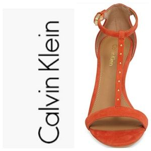 🌹Calvin Klein Nashra T-Strap Sandal